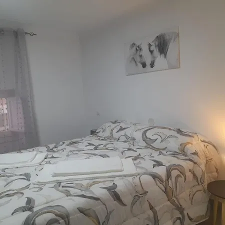 Esperanza 10 Apartment
